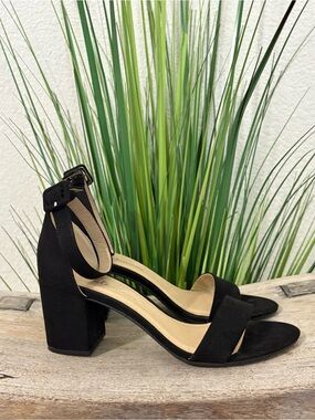 Black Block Heel Sandals with Ankle Strap